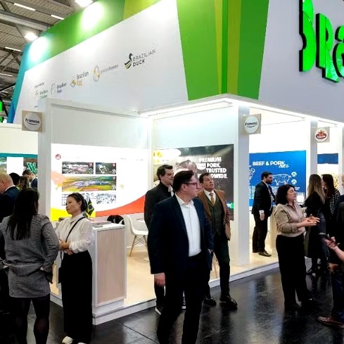 ABPA and ApexBrasil's initiative brought together 26 agribusinesses at a booth
